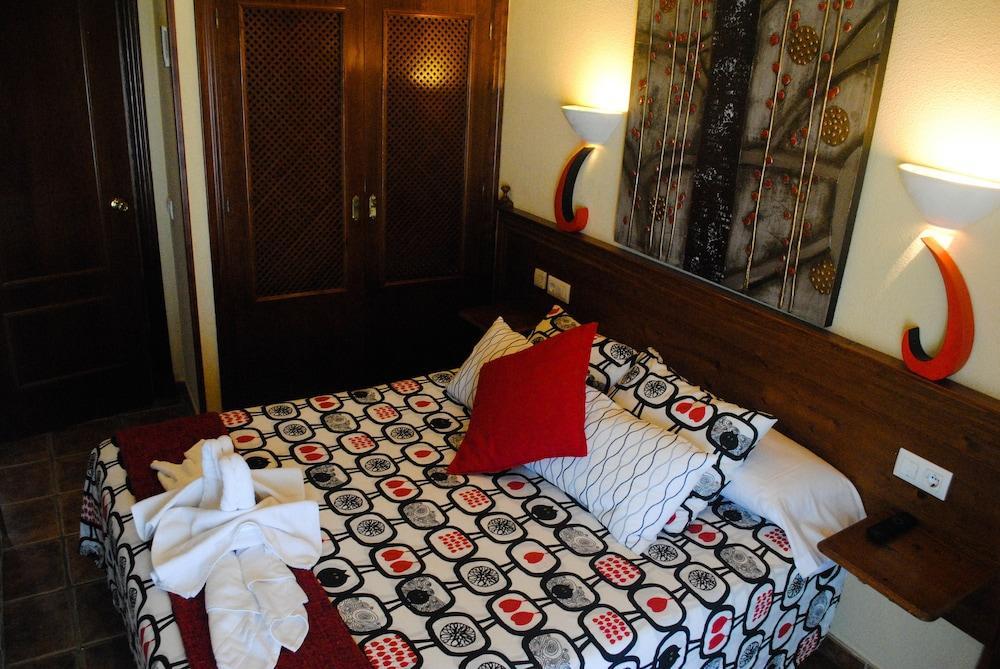 Hostal Costa De La Luz Кониль-де-ла-Фронтера Экстерьер фото