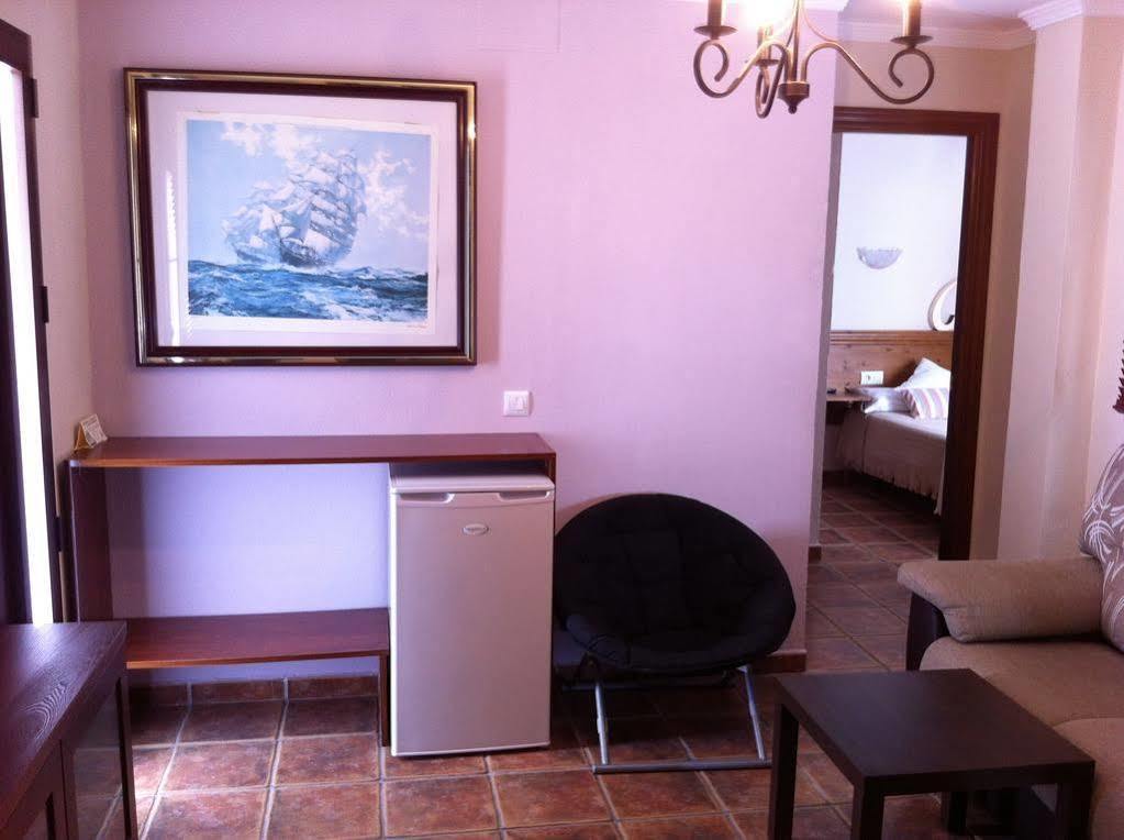 Hostal Costa De La Luz Кониль-де-ла-Фронтера Экстерьер фото