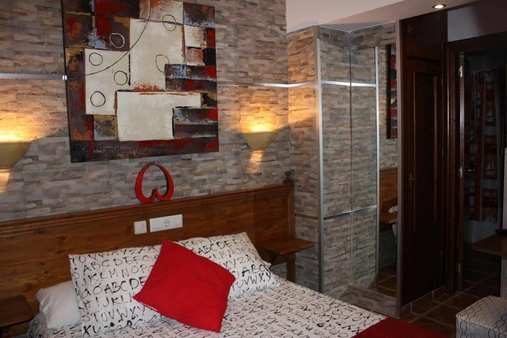 Hostal Costa De La Luz Кониль-де-ла-Фронтера Экстерьер фото