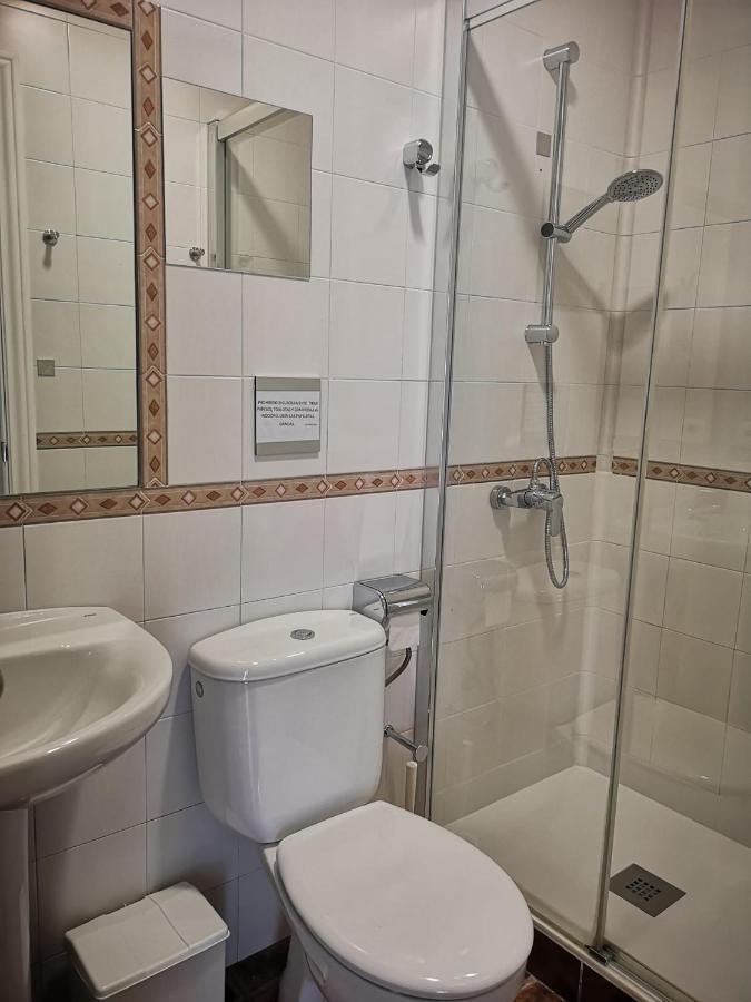 Hostal Costa De La Luz Кониль-де-ла-Фронтера Экстерьер фото