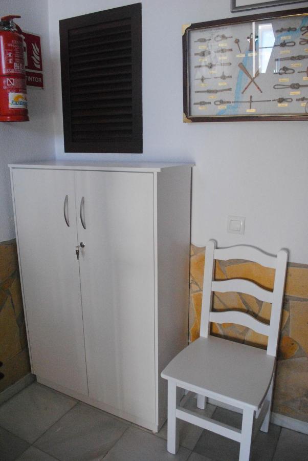 Hostal Costa De La Luz Кониль-де-ла-Фронтера Экстерьер фото