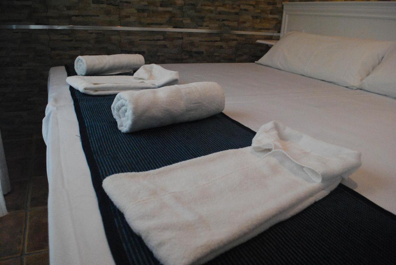 Hostal Costa De La Luz Кониль-де-ла-Фронтера Экстерьер фото