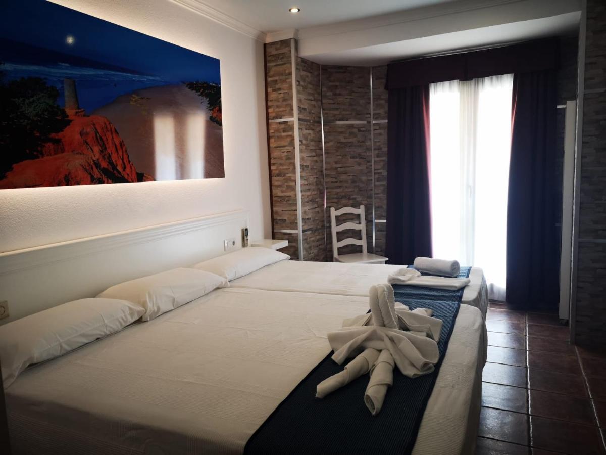 Hostal Costa De La Luz Кониль-де-ла-Фронтера Экстерьер фото