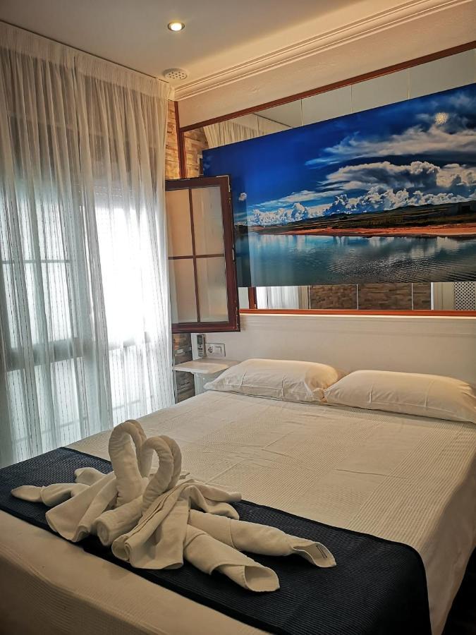 Hostal Costa De La Luz Кониль-де-ла-Фронтера Экстерьер фото
